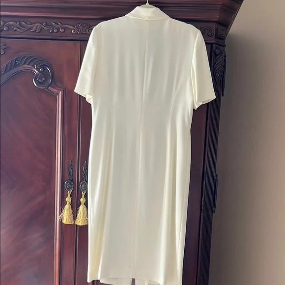 Liz Claiborne Ivory Short Sleeve Dress Fully Lined sz 12 - Picture 4 of 4